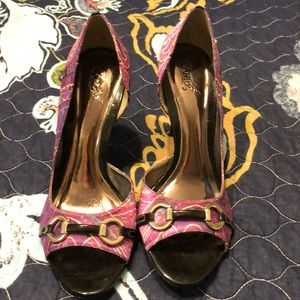 Carlos Santana heels